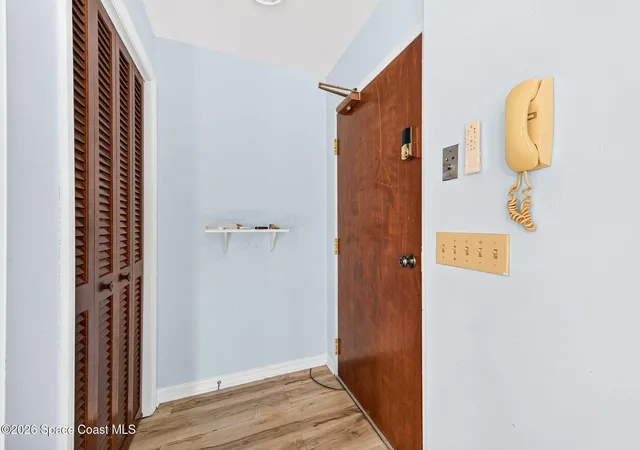 Listing Photo 4 - Condo for sale in building located at 9000 York Ln, Melbourne, FL 32904 - Unit #8b