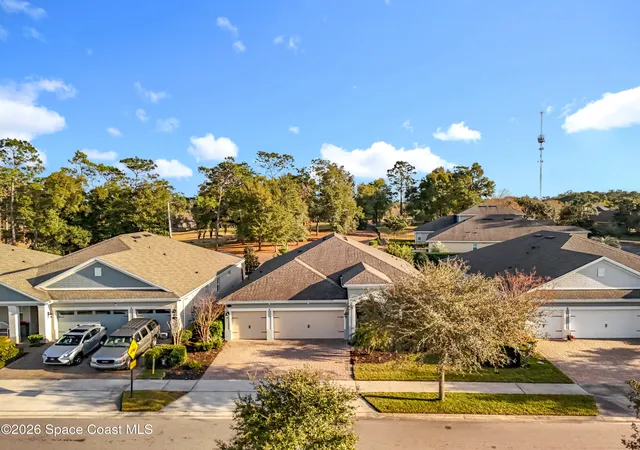 Photo 4 of Single family home for sale at 295 Northcote Ct, De Land, FL 32724 | MLS# 1087751 | Listing updated on 2026-09-17