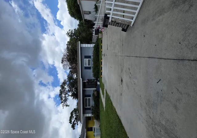 Photo 1 of Single family home for sale at 520 Ryoland St, Melbourne, FL 32901 | MLS# 1086909 | Listing updated on 2026-09-07
