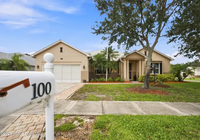 Photo 3 of Single family home for sale at 100 Salazar Ln, Sebastian, FL 32958 | MLS# 1086882 | Listing updated on 2026-09-19