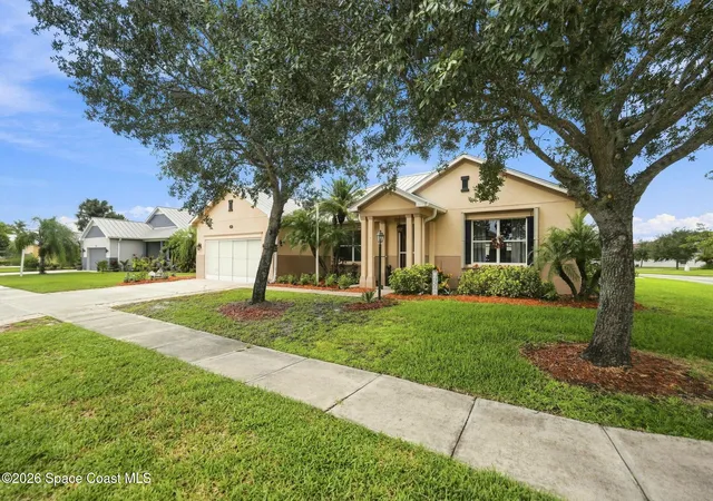 Photo 4 of Single family home for sale at 100 Salazar Ln, Sebastian, FL 32958 | MLS# 1086882 | Listing updated on 2026-09-19