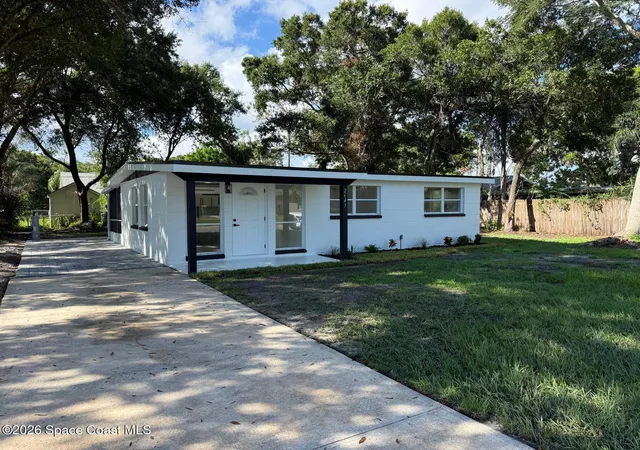 Photo 1 of Single family home for sale at 2647 Pepper Ave, Melbourne, FL 32935 | MLS# 1087285 | Listing updated on 2026-09-11