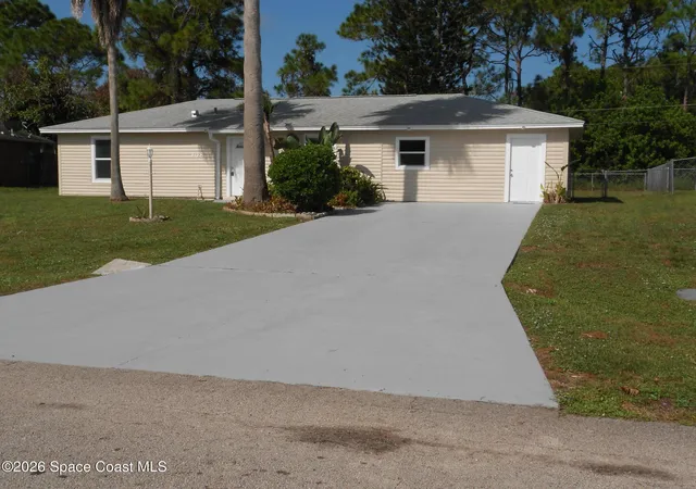 Photo 1 of Single family home for sale at 308 Vin Rose Cir Se, Palm Bay, FL 32909 | MLS# 1086933 | Listing updated on 2026-09-11