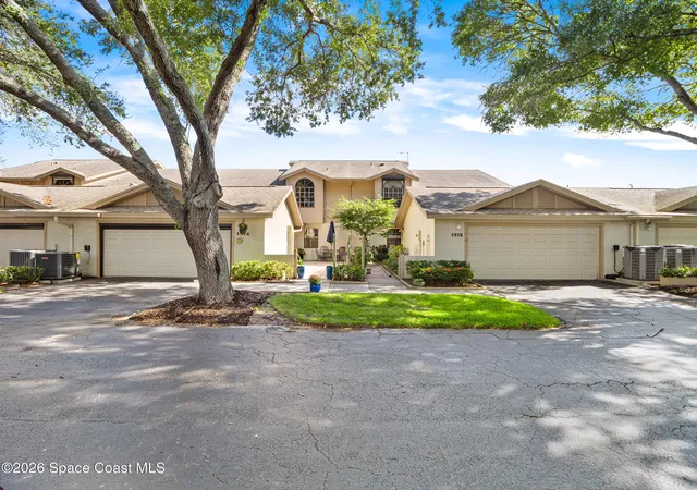 Townhouse for sale at 1314 Is Green Dr NE #B2-15, Palm Bay, FL 32905 | MLS# 1086928