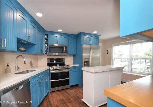 Photo 2 of Manufactured home for sale at 1023 Oriole Cir, Sebastian, FL 32976 | MLS# 1087301 | Listing updated on 2026-09-13