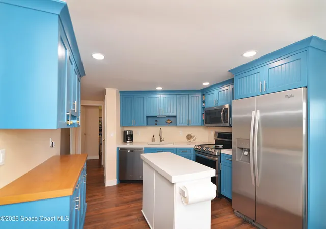 Photo 3 of Manufactured home for sale at 1023 Oriole Cir, Sebastian, FL 32976 | MLS# 1087301 | Listing updated on 2026-09-13