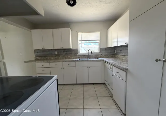 Photo 4 of Sale Pending at 481 Orange Ave, Merritt Island, FL 32952 | MLS# 1087099 | Listing updated on 2026-09-10