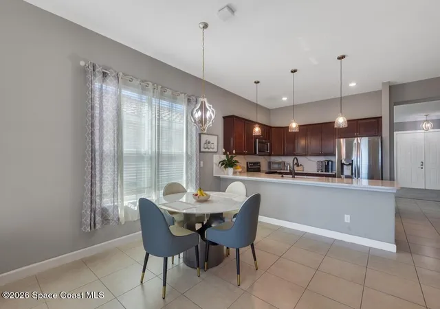Photo 4 of Single family home for sale at 1804 Berkshire Cir SW, Vero Beach, FL 32968 | MLS# 1087104 | Listing updated on 2026-09-23