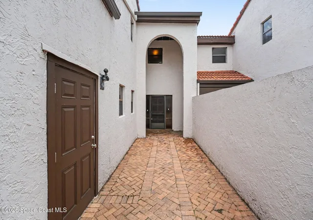 Photo 3 of Townhouse for sale at 907 Osprey Dr, Melbourne, FL 32940 | MLS# 1087473 | Listing updated on 2026-10-06