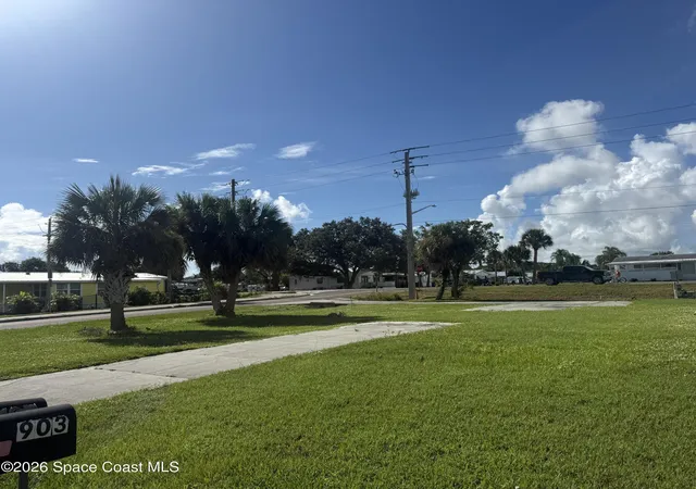 Photo 2 of Land for sale at 297 Egret Cir, Sebastian, FL 32976 | MLS# 1087152 | Listing updated on 2026-09-09