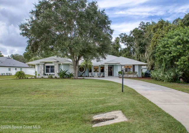 Photo 3 of Single family home for sale at 3700 Shady Run Rd, Melbourne, FL 32934 | MLS# 1087206 | Listing updated on 2026-09-12