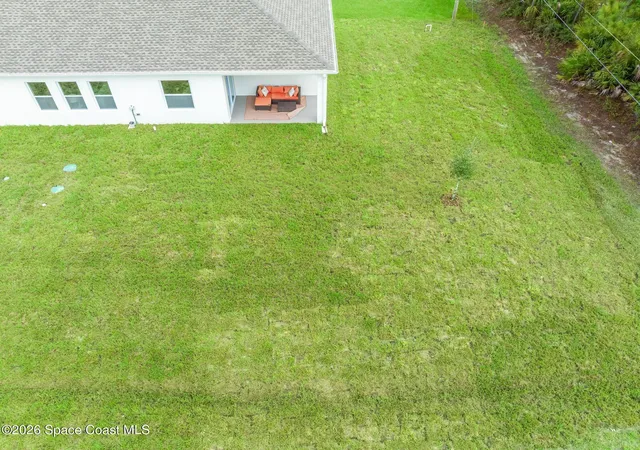 Photo 2 of Sale Pending at 8116 100th Court, Vero Beach, FL 32967 | MLS# 1087322 | Listing updated on 2026-09-19