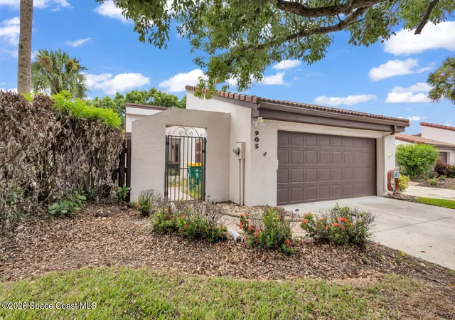 Photo 3 of Townhouse for sale at 905 Osprey Dr, Melbourne, FL 32940 | MLS# 1087230 | Listing updated on 2026-09-11