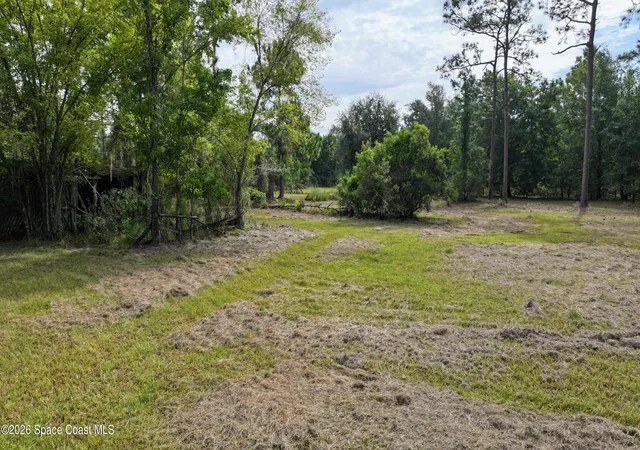 Photo 3 of Single family home for sale at 5520 Osceola Dr, Saint Cloud, FL 34773 | MLS# 1087289 | Listing updated on 2026-09-11