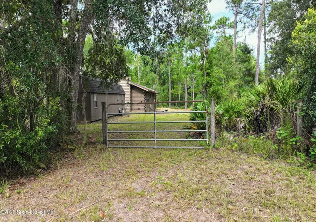 Photo 4 of Single family home for sale at 5520 Osceola Dr, Saint Cloud, FL 34773 | MLS# 1087289 | Listing updated on 2026-09-11