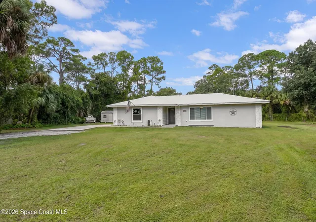 Single family home for sale at 1911 Hurst Ct, Cocoa, FL 32926 | MLS# 1087477