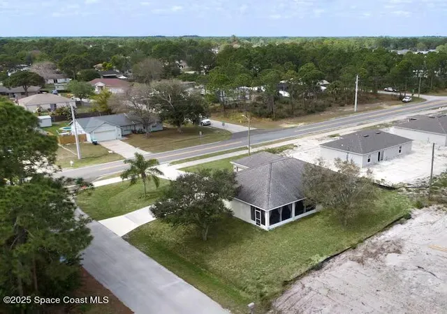 Photo 3 of Single family home for sale at 581 Eldron Blvd Se, Palm Bay, FL 32909 | MLS# 1087506 | Listing updated on 2026-10-07