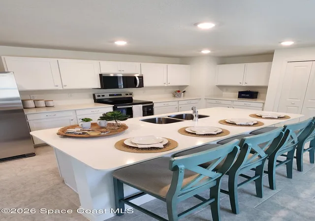 Photo 2 of Single family home for sale at 641 Sw Richmond Cir, Palm Bay, FL 32908 | MLS# 1087564 | Listing updated on 2026-09-24