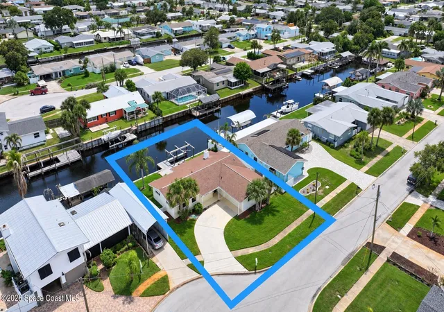 Photo 3 of Single family home for sale at 1570 Bream St, Merritt Island, FL 32952 | MLS# 1087724 | Listing updated on 2026-09-22