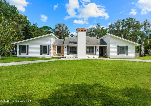 Single family home for sale at 4330 Lakemont Rd, Melbourne, FL 32934 | MLS# 1087924