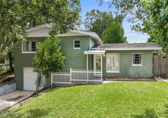 Photo 3 of Single family home for sale at 1425 Crest Dr, Titusville, FL 32780 | MLS# 1087718 | Listing updated on 2026-09-28
