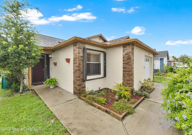 Photo 2 of Single family home for sale at 4037 Bayberry Dr, Melbourne, FL 32901 | MLS# 1087873 | Listing updated on 2026-09-23