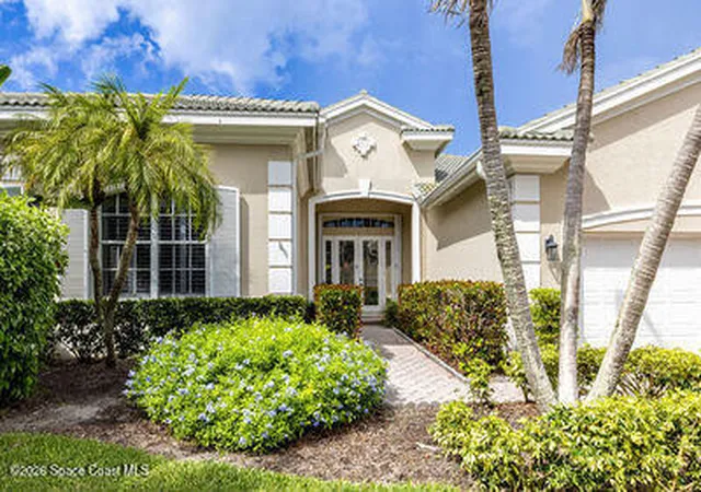 Photo 2 of Single family home for sale at 1449 W Island Clb Sq #X, Vero Beach, FL 32963 | MLS# 1087878 | Listing updated on 2026-09-18