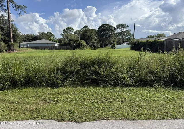 Photo 3 of Sale Pending at 818 Sanford St Sw, Palm Bay, FL 32908 | MLS# 1087780 | Listing updated on 2026-10-04
