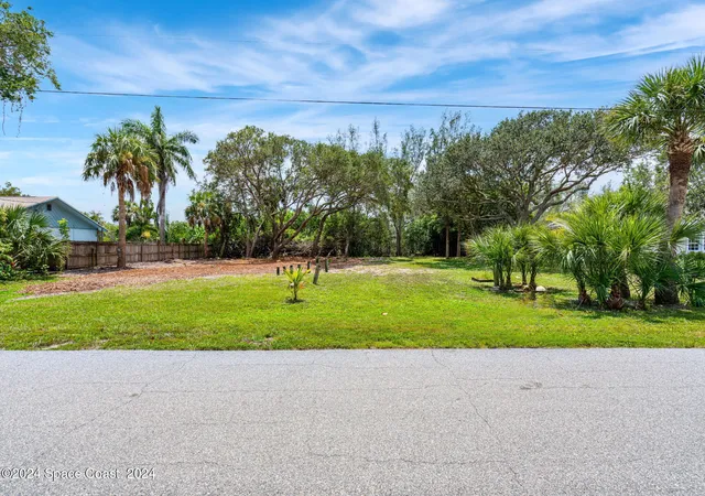 Photo 2 of Land for sale at 329 Beverly Ct, Melbourne Beach, FL 32951 | MLS# 1087893 | Listing updated on 2026-09-18