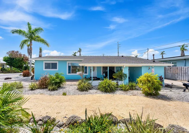 Photo 1 of Single family home for sale at 520 Sea Gull Dr, Satellite Beach, FL 32937 | MLS# 1088361 | Listing updated on 2026-10-06
