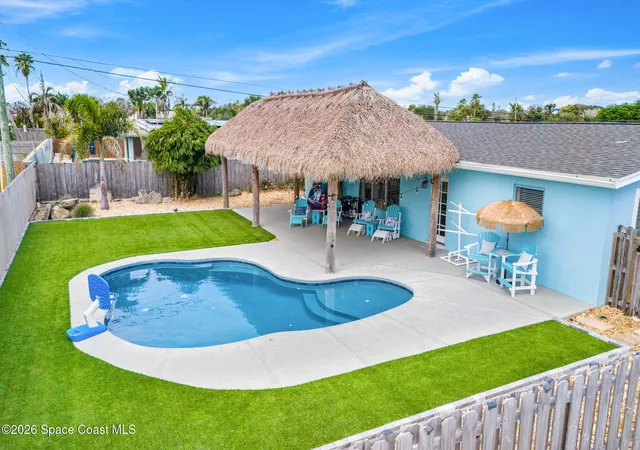 Photo 2 of Single family home for sale at 520 Sea Gull Dr, Satellite Beach, FL 32937 | MLS# 1088361 | Listing updated on 2026-10-06