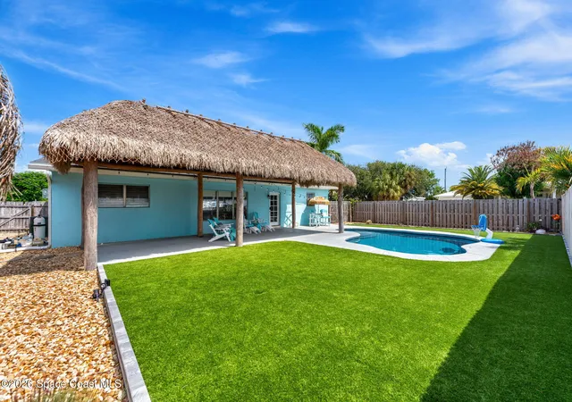 Photo 3 of Single family home for sale at 520 Sea Gull Dr, Satellite Beach, FL 32937 | MLS# 1088361 | Listing updated on 2026-10-06
