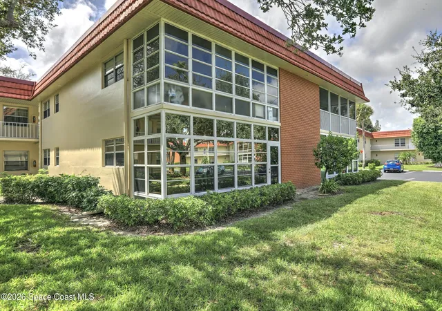 Condo for sale at 46 Woodland Dr #106, Vero Beach, FL 32962 | MLS# 1088257 | Listing updated on 2026-10-07