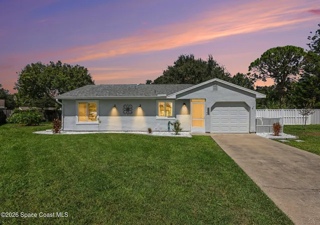 Photo 1 of Single family home for sale at 924 Gables Way, Melbourne, FL 32940 | MLS# 1088643 | Listing updated on 2026-10-29