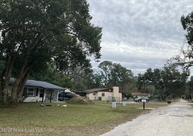 Photo 3 of Single family home for sale at 3317 NE 15th Avenue, Ocala, FL 34479 | MLS# 1088344 | Listing updated on 2026-09-24