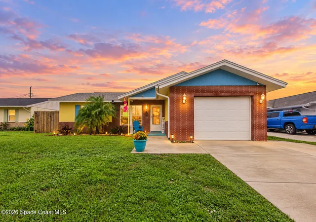 Photo 1 of Sale Pending at 711 Tupelo Dr, Melbourne, FL 32935 | MLS# 1088982 | Listing updated on 2026-10-24