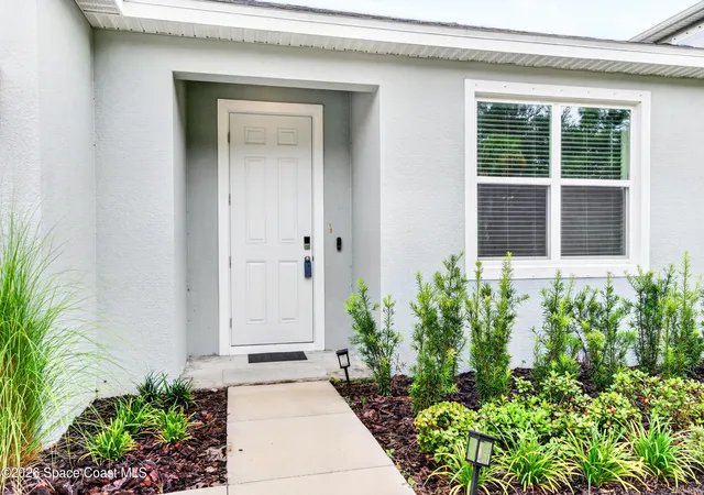 Photo 4 of Single family home for sale at 518 Watermark Dr, Cocoa, FL 32927 | MLS# 1089763 | Listing updated on 2026-10-25