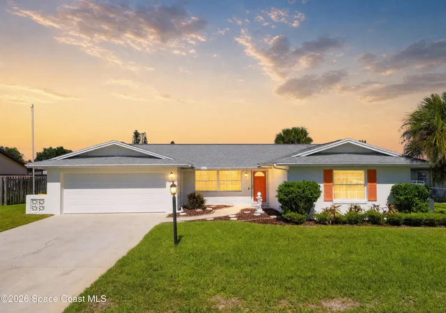 Single family home for sale at 1520 Bella Casa Ct, Merritt Island, FL 32952 | MLS# 1090249