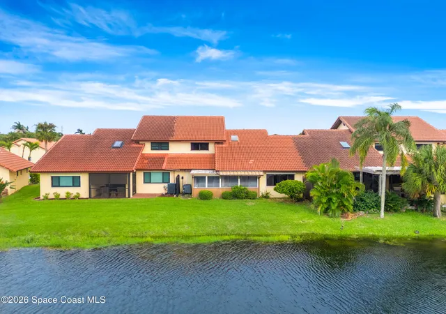 Photo 3 of Townhouse for sale at 602 Manatee Dr, Satellite Beach, FL 32937 | MLS# 1089823 | Listing updated on 2026-10-25