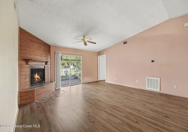Photo 4 of Single family home for sale at 1685 Hawksbill St NW, Palm Bay, FL 32907 | MLS# 1090450 | Listing updated on 2026-10-29