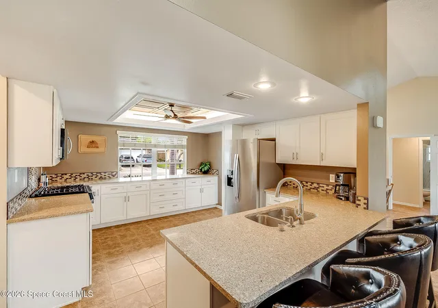 Photo 1 of Single family home for sale at 1947 Glen Meadows Cir, Melbourne, FL 32935 | MLS# 1090148 | Listing updated on 2026-10-29