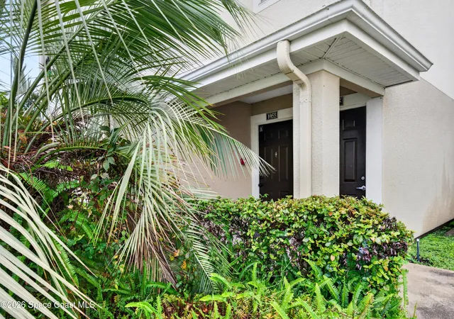 Listing Photo 1 - Condo for sale in building located at 3532 D'avinci Wy, Melbourne, FL 32901 - Unit #1055