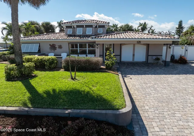 Single family home for sale at 121 Desoto Pkwy, Satellite Beach, FL 32937 | MLS# 1090232