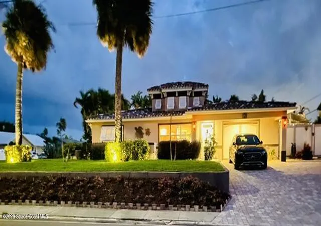Photo 2 of Single family home for sale at 121 Desoto Pkwy, Satellite Beach, FL 32937 | MLS# 1090232 | Listing updated on 2026-10-24