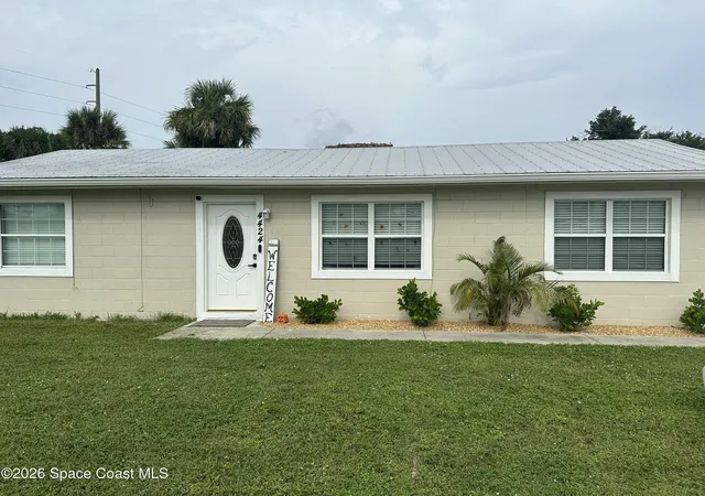 Photo 1 of Single family home for sale at 4424 Coquina Ridge Dr, Melbourne, FL 32935 | MLS# 1090293 | Listing updated on 2026-10-24