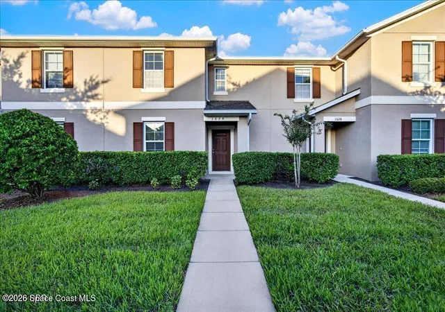 Townhouse for sale at 1628 Hawksbill Ln, Saint Cloud, FL 34771 | MLS# 1090631