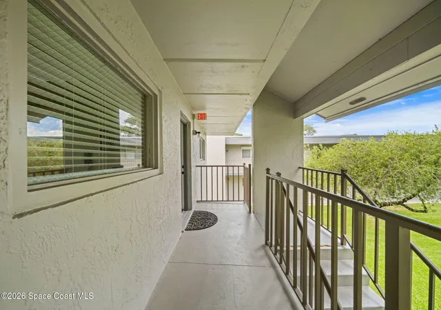 Listing Photo 5 - Condo for sale in building located at 2975 Thrush Dr, Melbourne, FL 32935 - Unit #235