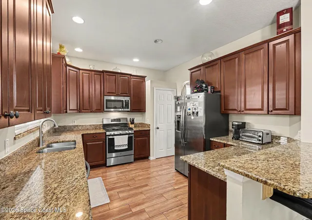 Photo 4 of Single family home for sale at 2595 Summer Brk St, Melbourne, FL 32940 | MLS# 1090840 | Listing updated on 2026-10-26