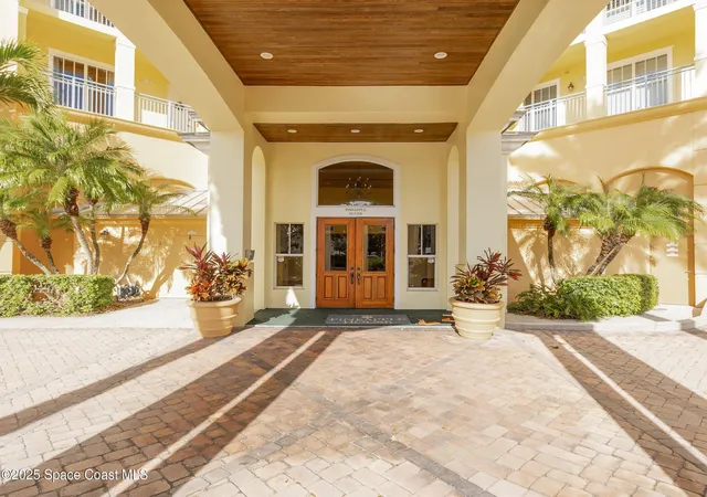 Photo 4 of Condo for sale at 1437 Pineapple Ave #302, Melbourne, FL 32935 | MLS# 1090861 | Listing updated on 2026-10-26