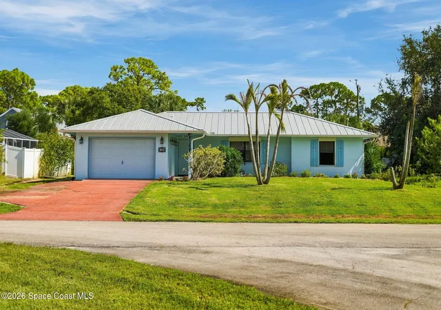 Photo 2 of Single family home for sale at 160 Nebraska Cir, Sebastian, FL 32958 | MLS# 1090793 | Listing updated on 2026-10-30